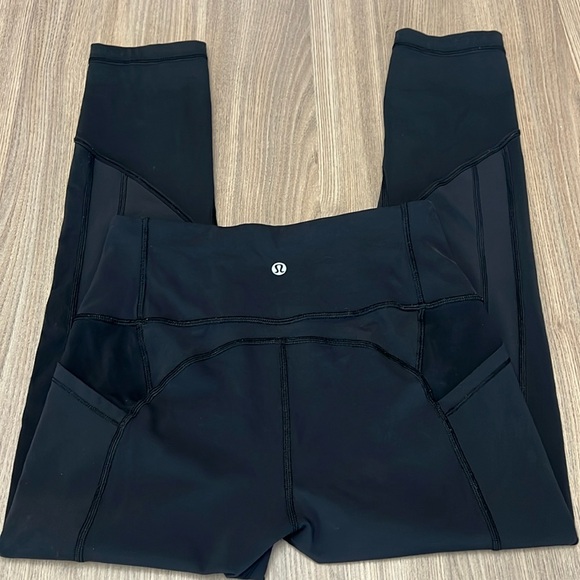 Lululemon All The Right Places Crop 23" Size 6 - Picture 2 of 8